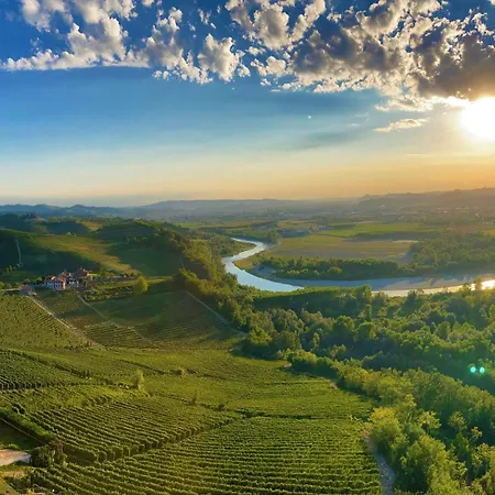 Ca Trifolera - Nelle Langhe - Romantico Cascinale Nei Vigneti Con Cantina